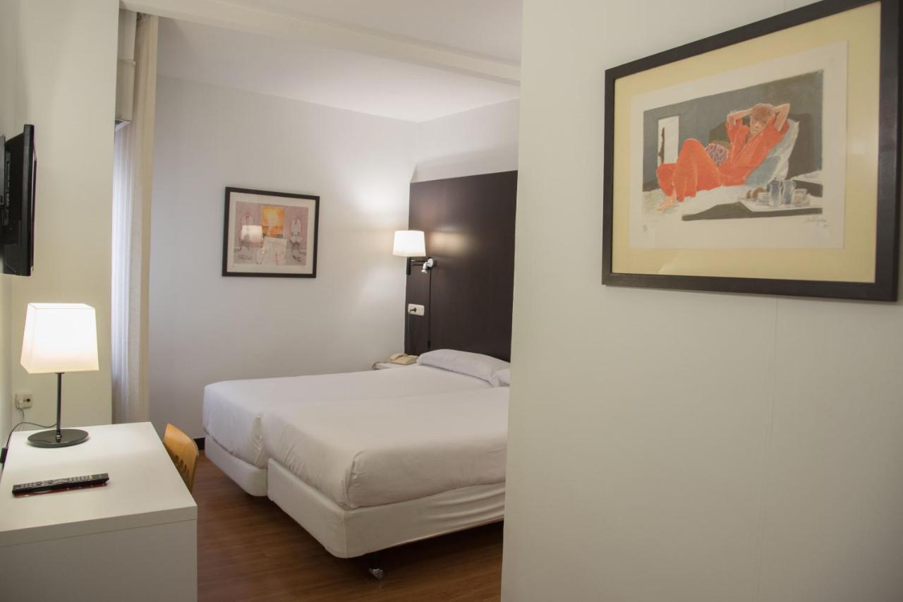 Hotel Delta Тудела Екстериор снимка
